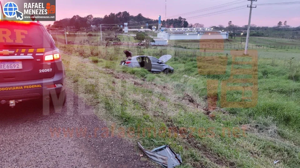 Colisão frontal entre dois veículos deixa mulher ferida na BR-285