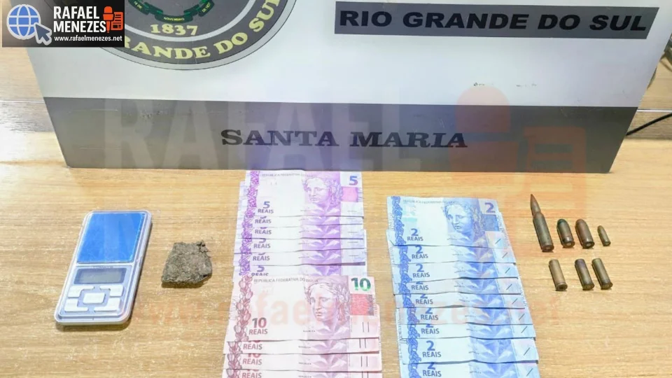 Mulher é presa com munições e drogas após tentar agredir policial em distribuidora de bebidas em Santa Maria