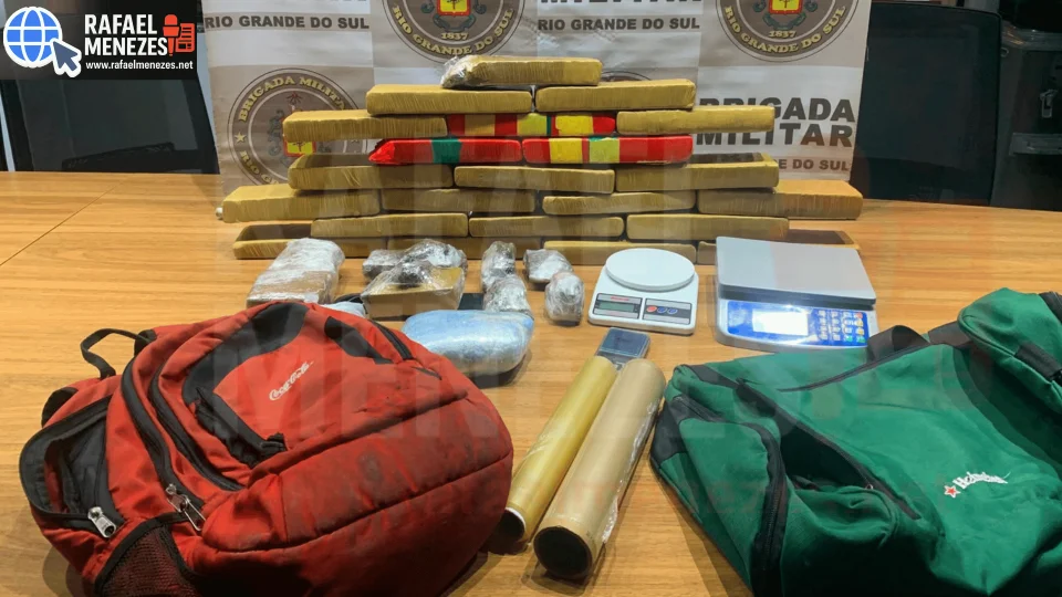 Homem é preso pelo Batalhão de Choque com quase 20 Kg de drogas em Santa Maria