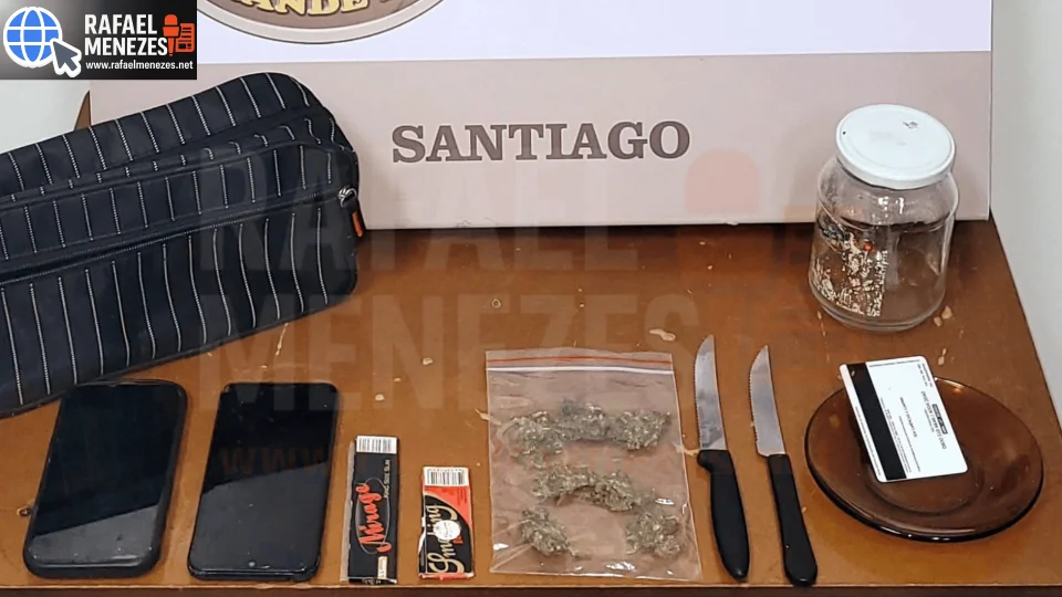 Passageiro foge após acidente e acaba preso por tráfico de drogas