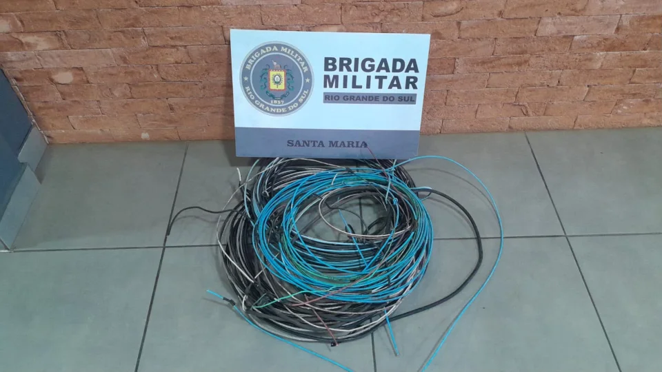 Operação Fios e Cabos prende homem por furto de energia elétrica em Santa Maria