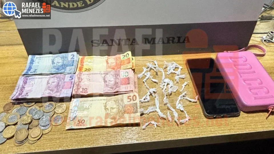 Mulher é presa com 30 pedras de crack e mais de R$ 500 em Santa Maria