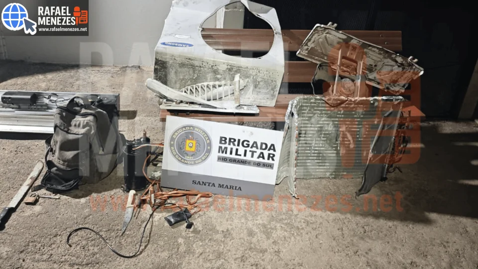 Dupla é detida ao ser flagrada com peças de ar-condicionado sem procedência em Santa Maria