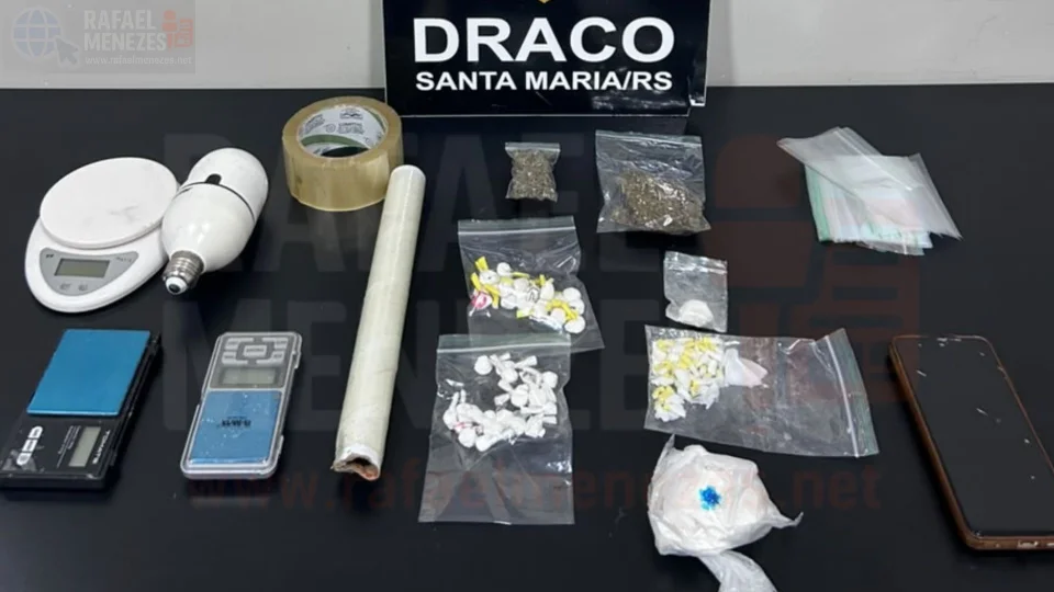 DRACO prende mulher por tráfico de drogas no Bairro Patronato em Santa Maria