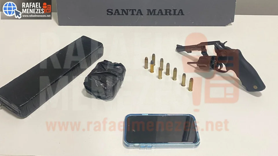 Jovem é preso com revólver e quase 1 Kg de maconha em Santa Maria