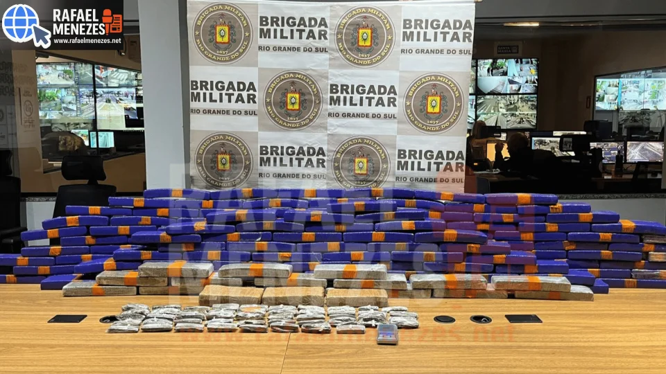 2ºBPChoque apreende mais de 100 quilos de maconha em Santa Maria