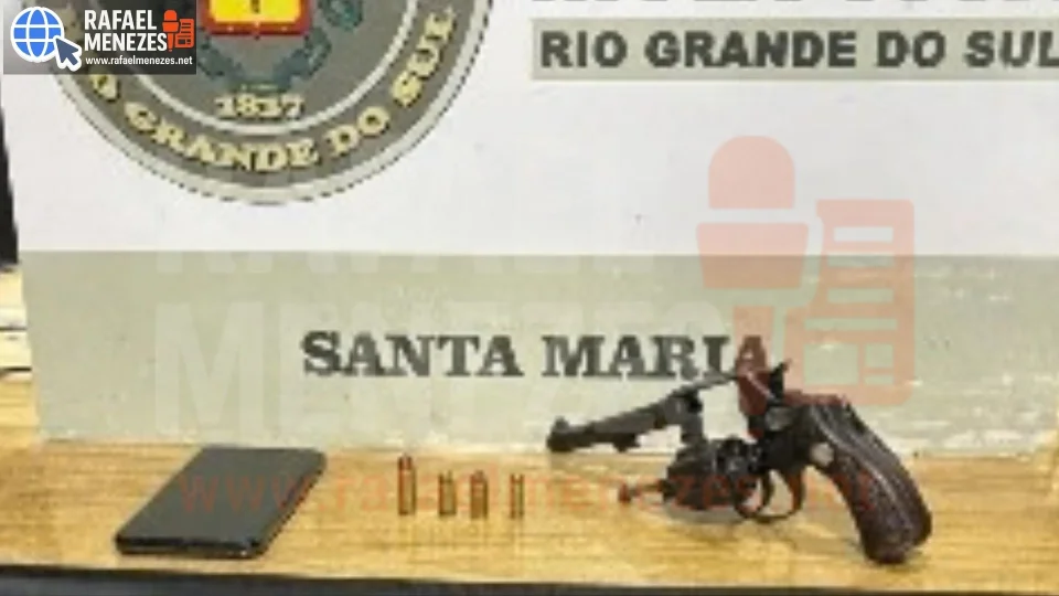 Homem é preso com revólver durante patrulhamento da Brigada Militar em Santa Maria
