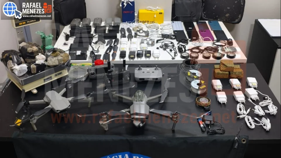 Dupla é presa com drogas e drones usados para levar ilícitos até penitenciária de Santa Maria