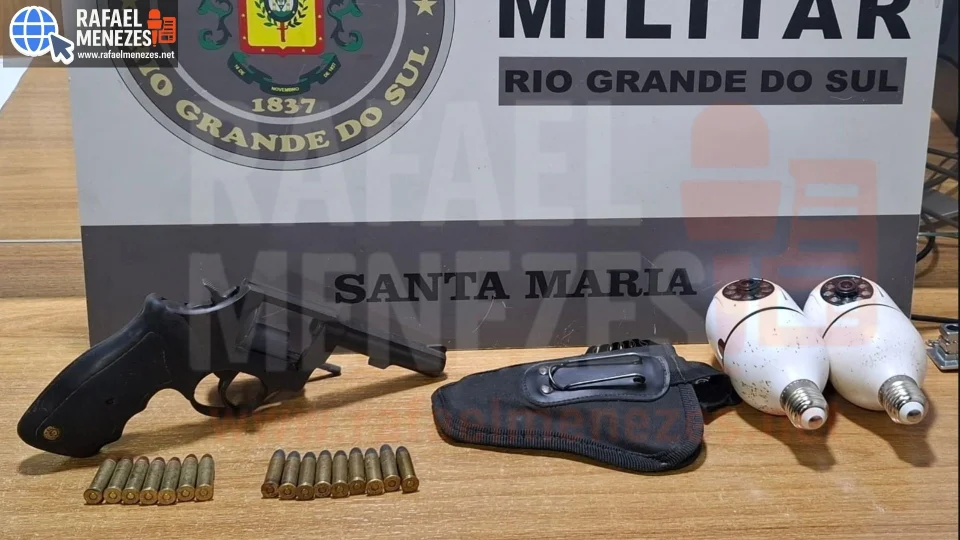 Homem é preso com revólver furtado e munições em Santa Maria
