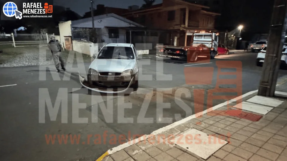 Motorista embriagado colide em veículo estacionado em Santa Maria