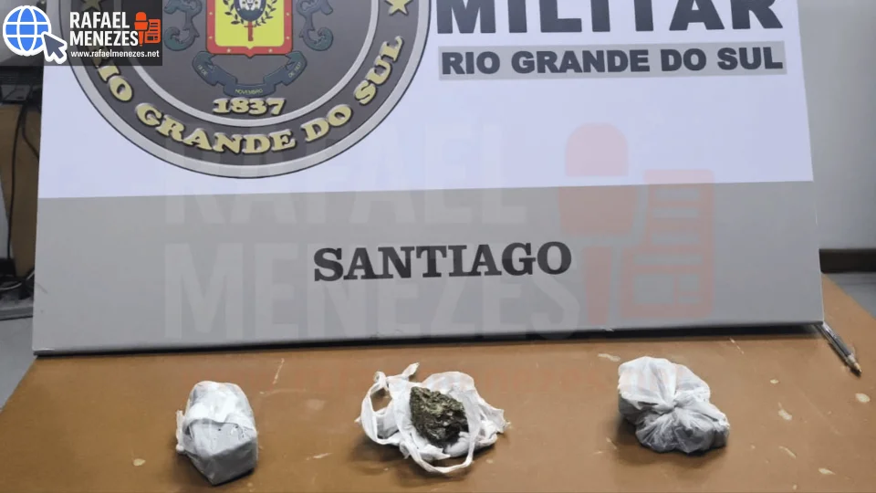 Mulher é presa por tráfico de drogas no Centro de Santiago