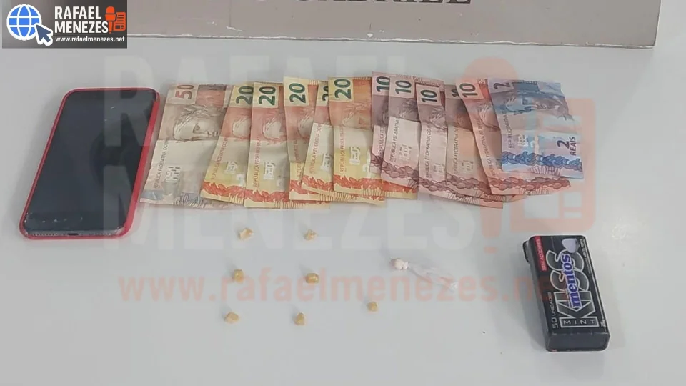 Adolescente é apreendido com crack e dinheiro durante abordagem em São Gabriel
