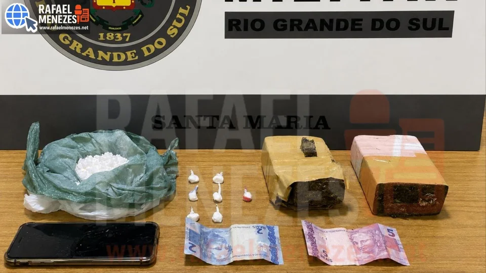 Adolescente é apreendido com quase 900 gramas de drogas após denúncia de tiros em Santa Maria