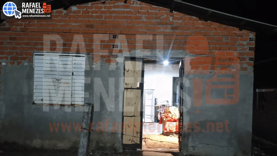 Mulher é baleada dentro de casa em Faxinal do Soturno; companheiro seria o alvo dos atiradores
