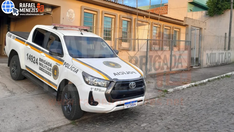 Jovem é preso por agredir companheira grávida em São Pedro do Sul