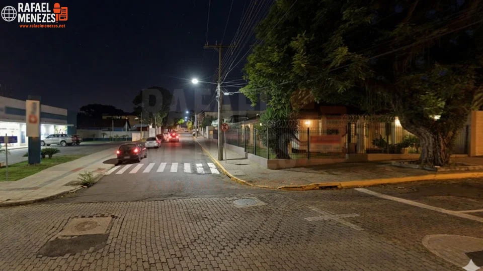 Dupla armada rouba carro e pertences de motorista na em Santa Maria
