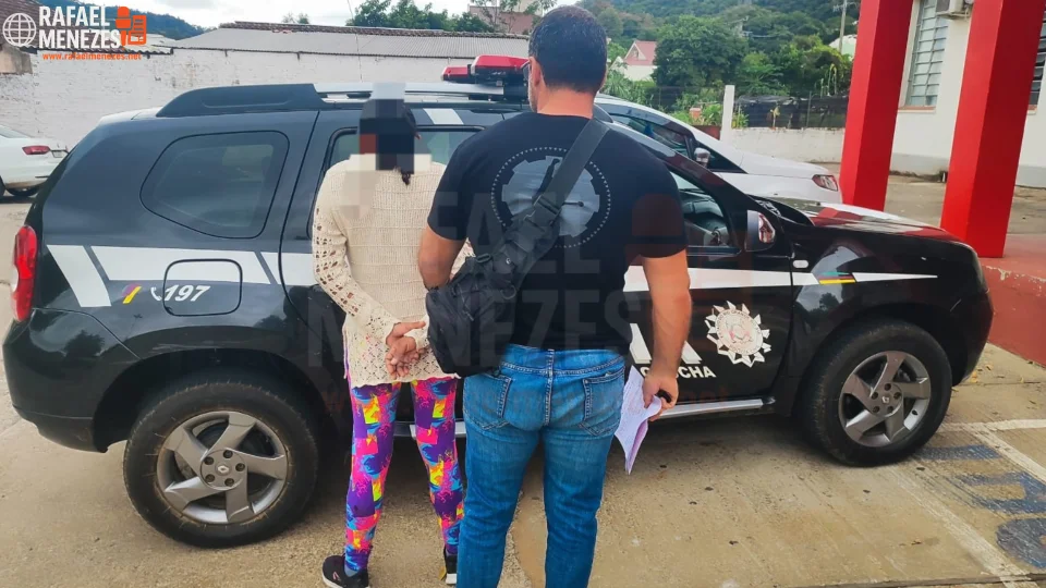 Mulher é presa ao tentar entrar com drogas para o filho no presídio em Jaguari