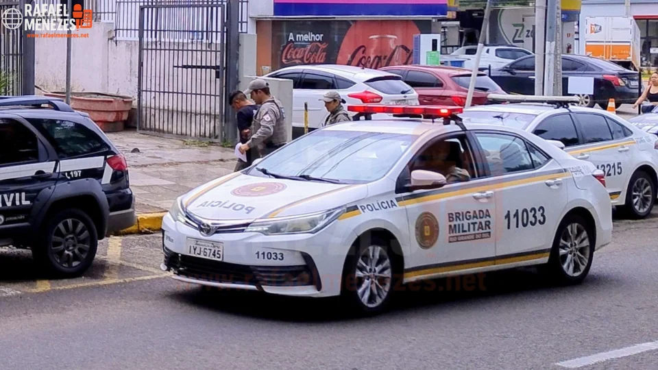 Homem é vítima de tentativa de homicídio no centro de Santa Maria; suspeito é localizado pela Brigada Militar