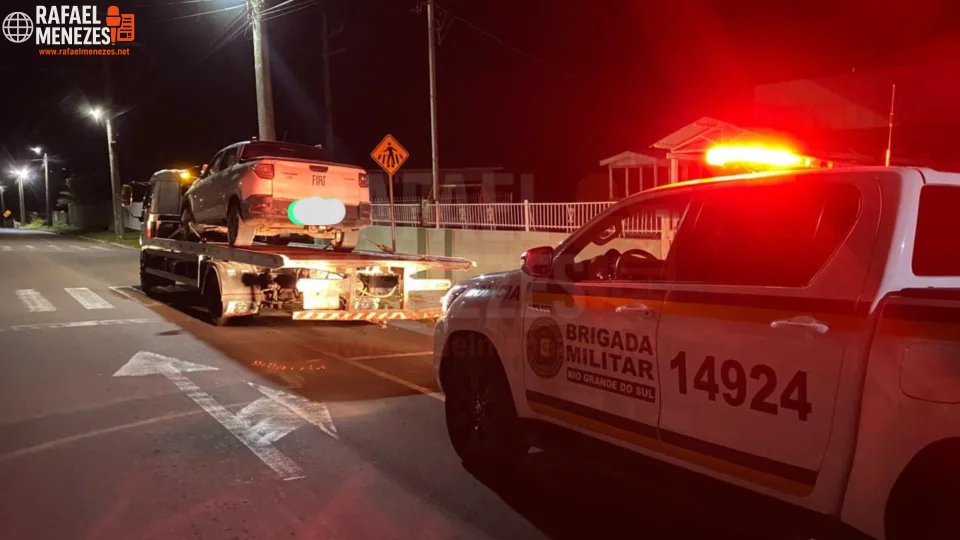 Jovem é abordado pela Brigada Militar após avançar sinal vermelho e dirigir em zigue-zague em São Pedro do Sul