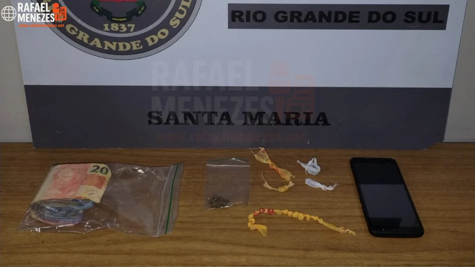 Mulher é presa por tráfico de drogas no bairro Noal em Santa Maria