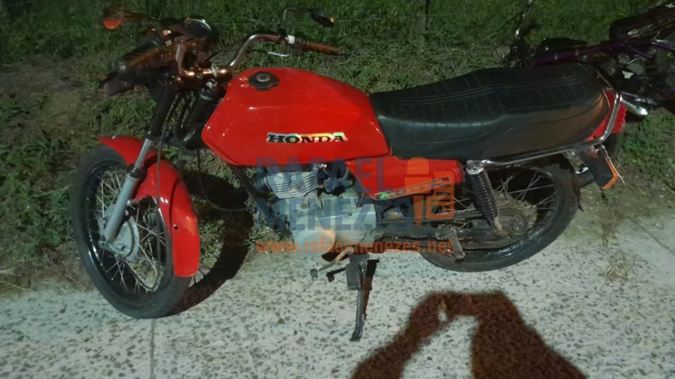 Brigada Militar apreende duas motocicletas com escapamentos alterados e irregularidades em Santa Maria