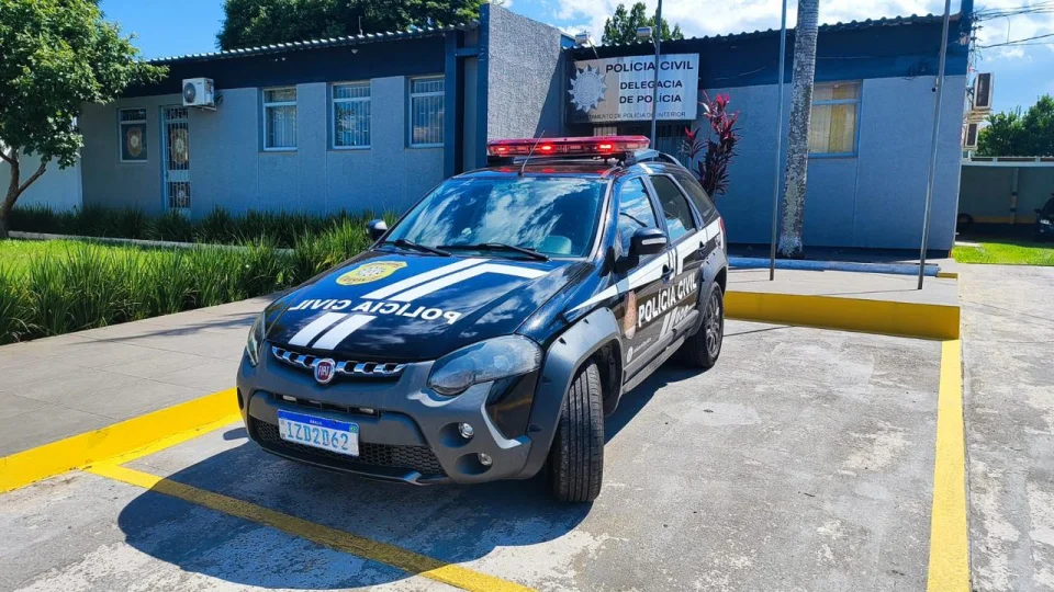 Homem é preso em flagrante por descumprir medida protetiva em São Francisco de Assis
