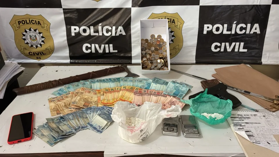 Polícia Civil realiza operação contra o tráfico de drogas em São Gabriel