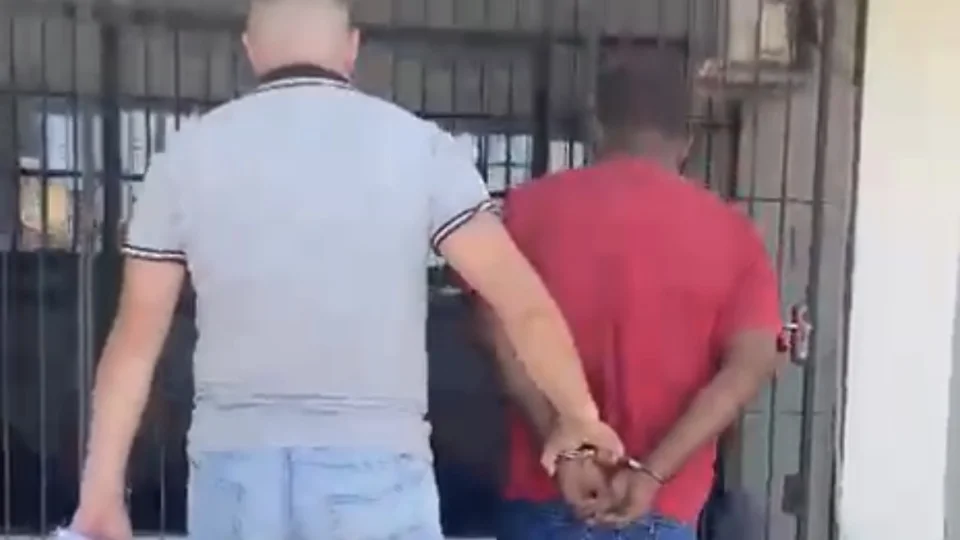 Homem é preso após ser condenado a nove anos de prisão por tráfico de drogas em São Sepé