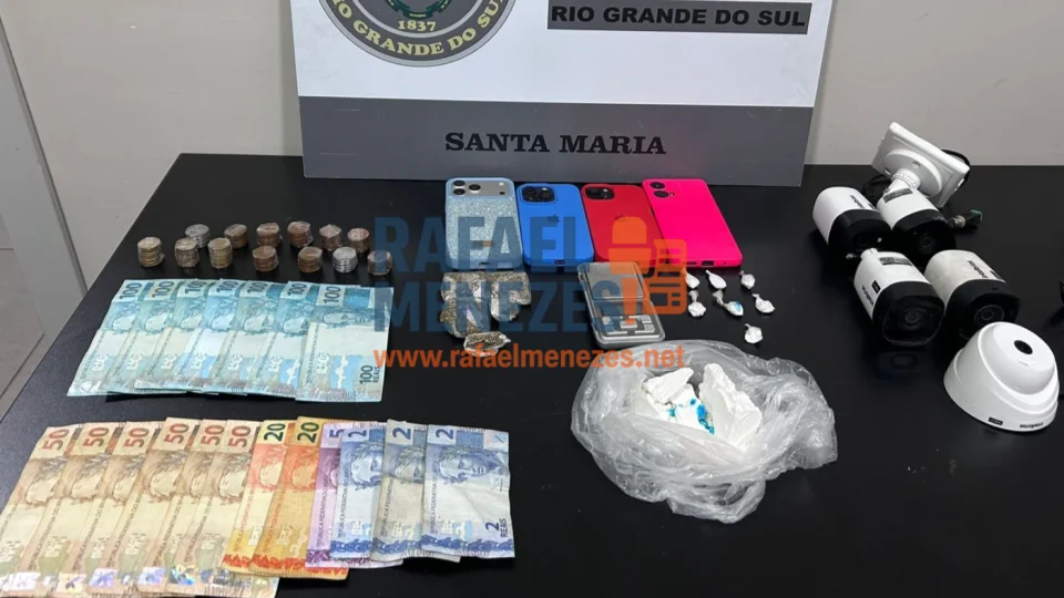 Brigada Militar prende casal e apreende adolescente com drogas em santa maria