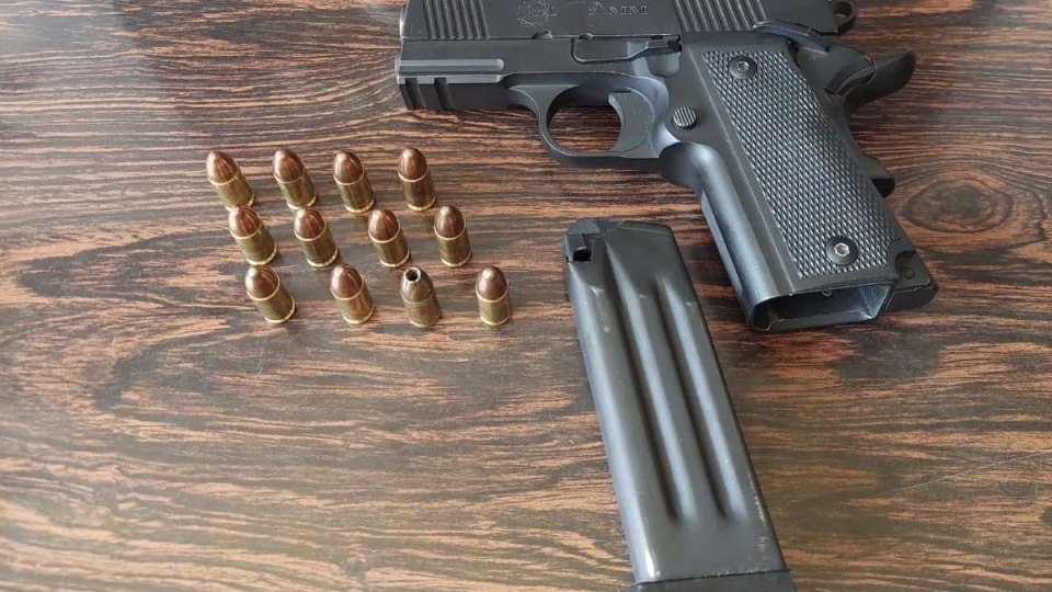 Arma é apreendida em Santa Maria em ação decorrente de investigação da Polícia Civil de São Gabriel