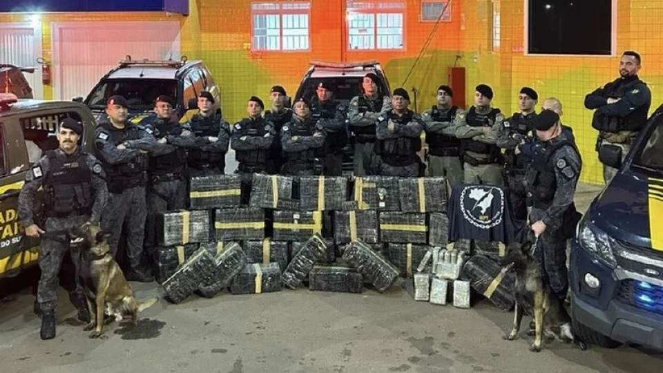 Brigada Militar e PRF prendem três homens em Passo Fundo e apreendem 630 quilos de maconha