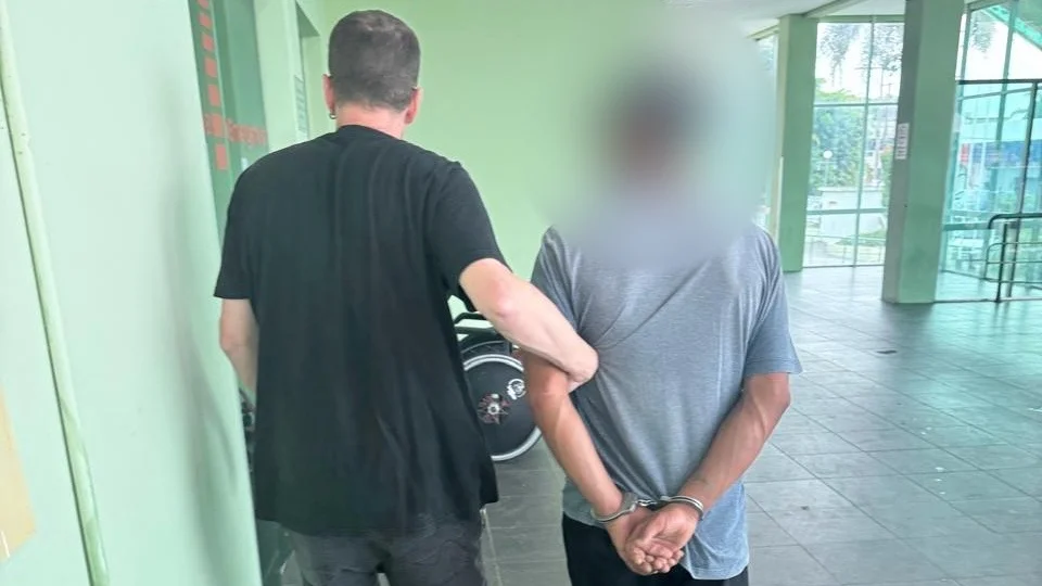 Jovem é preso por furto e invasões a domicílios em São Gabriel
