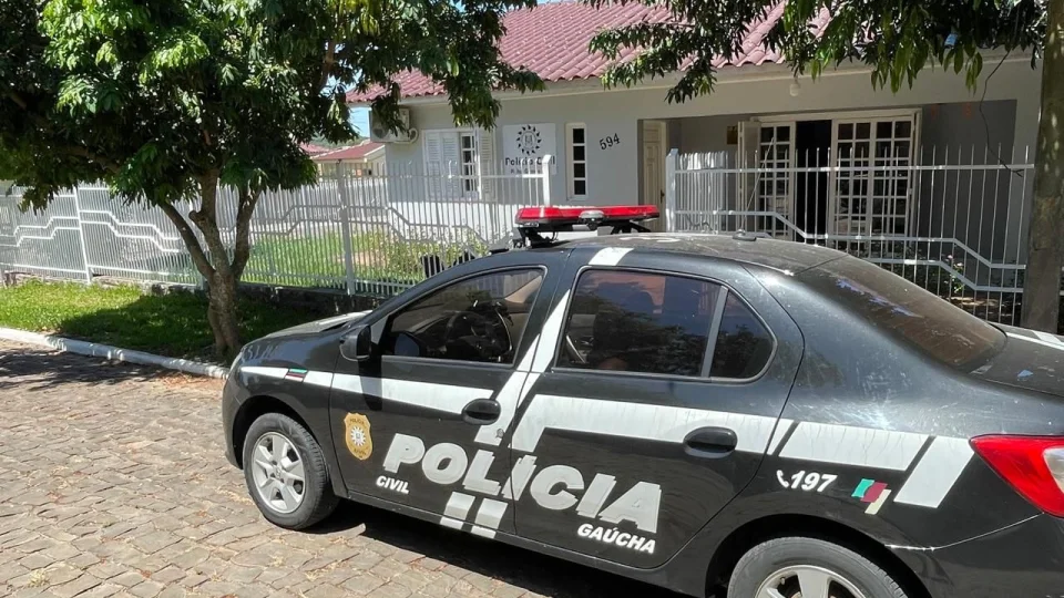 Homem é preso após ameaçar mulher em Pinhal Grande