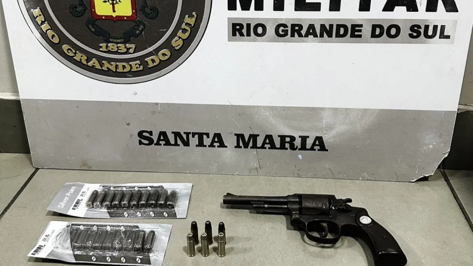 Brigada Militar apreende arma em ocorrência de violência doméstica em Santa Maria