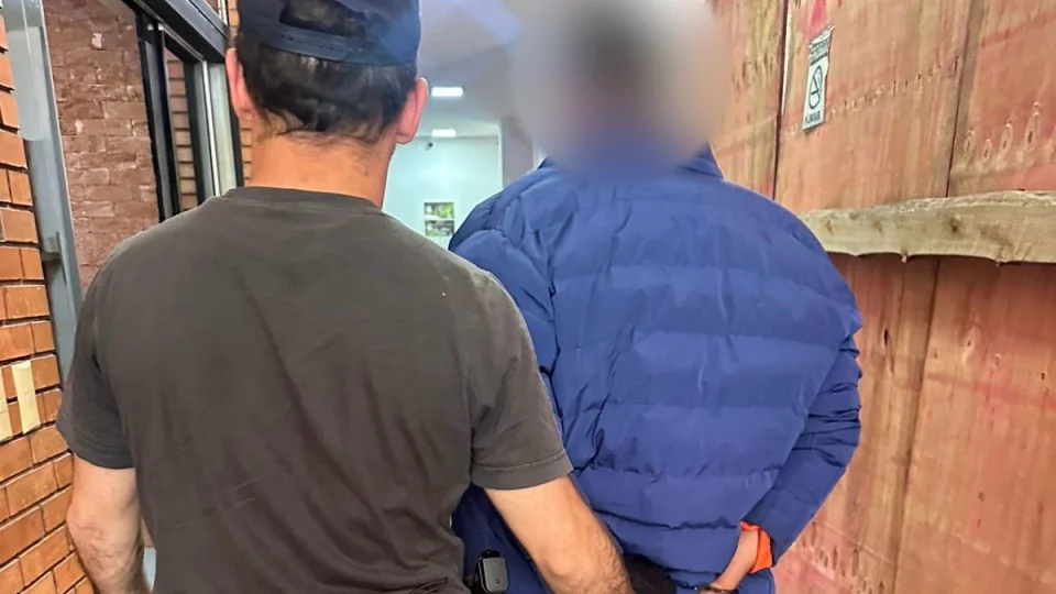 Polícia Civil prende preventivamente suspeito de roubos a comércios em Santa Maria
