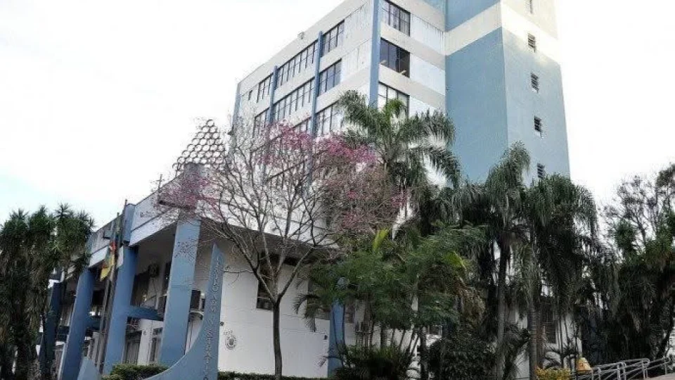 Prefeitura pagou salários de servidores ativos na terça-feira