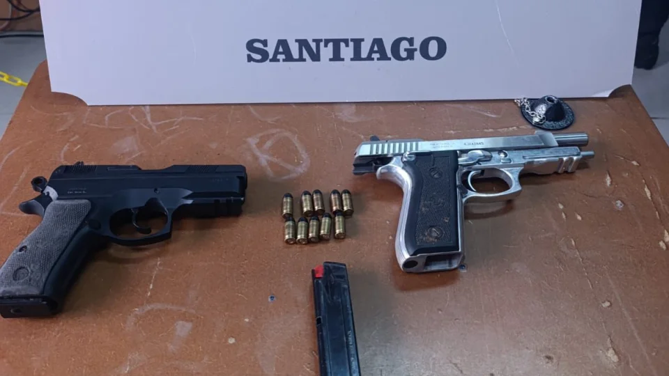 Homem é preso por porte ilegal de arma de fogo em Santiago