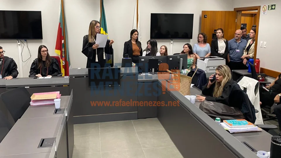 Réus são condenados a até 42 anos de prisão por assassinato de adolescente em Restinga Sêca