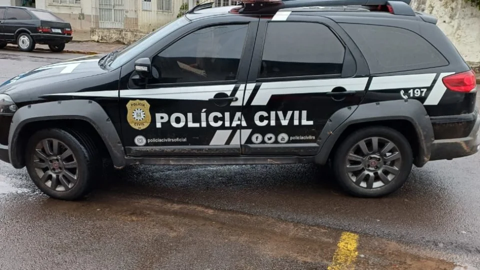Adolescente de 15 anos é apreendida por tráfico de drogas em Nova Esperança do Sul