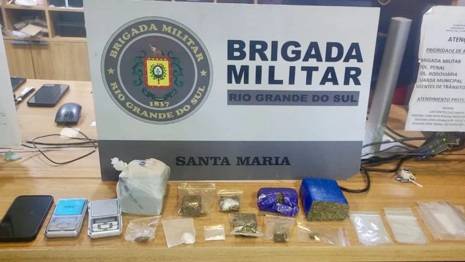 Brigada Militar prende jovem com quase 1kg de maconha em Santa Maria