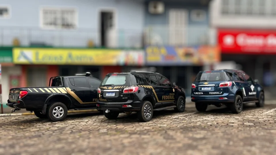 Polícia Federal desarticula esquema de descaminho em operação realizada nesta terça-feira