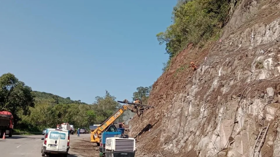 Bloqueio parcial na BR-158 entre Santa Maria e Itaara neste sábado