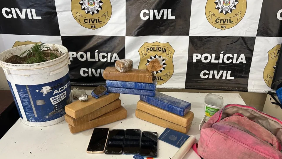 Polícia Civil apreende quase 7 kg de maconha em ação no Bairro Independência, em São Gabriel