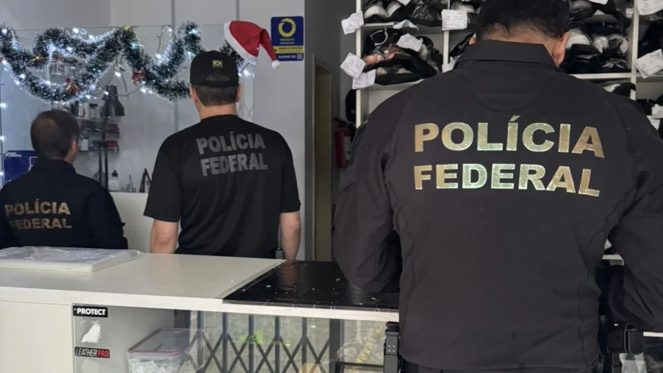 PF cumpre mandados contra rede do tráfico vinculada a estrutura criminosa de Santa Maria
