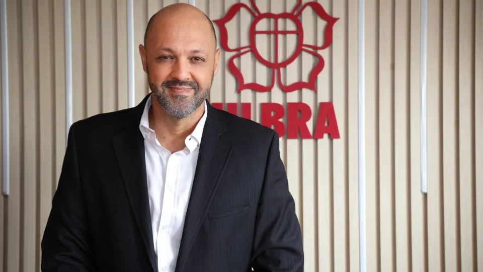 Prêmio Ulbra 2025 destaca lideranças gaúchas nesta segunda-feira (1º)