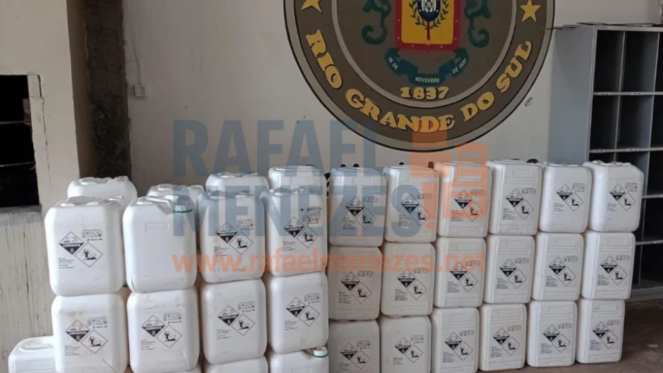 Brigada Militar prende suspeitos de comércio ilegal de embalagens de agrotóxicos em Cruz Alta