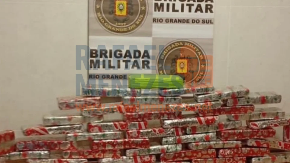 Dupla é presa com mais de 30 quilos de maconha na RSC-287 após abordagem