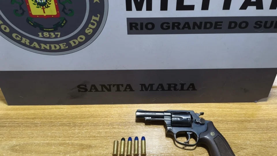 Brigada Militar prende homem por posse ilegal de arma em Santa Maria