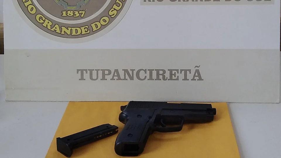 Dupla é abordada com simulacro de arma de fogo em Tupanciretã