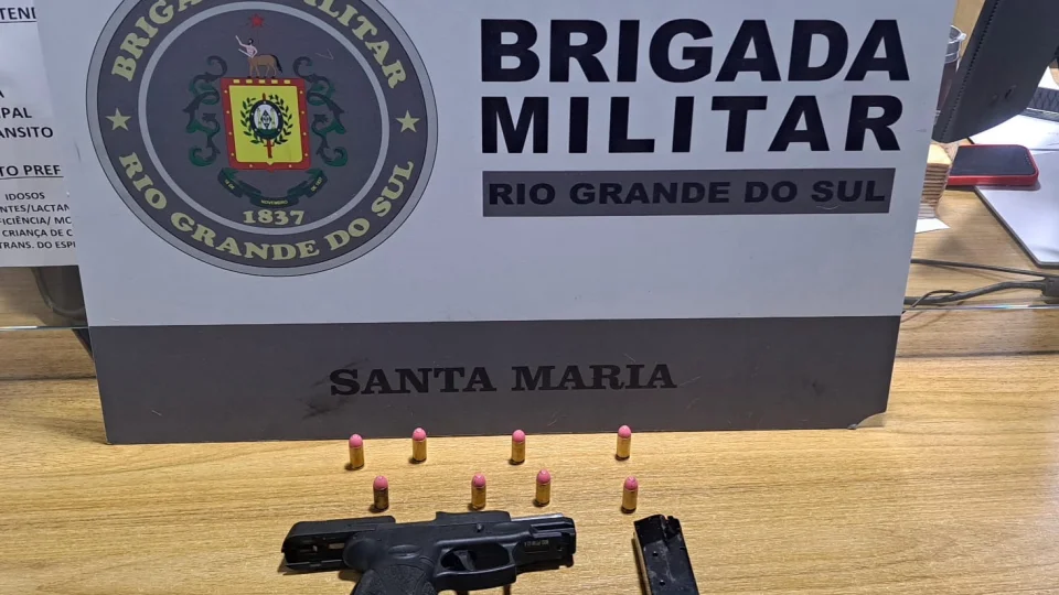 Após disparos de arma, homem é preso em praça de Santa Maria